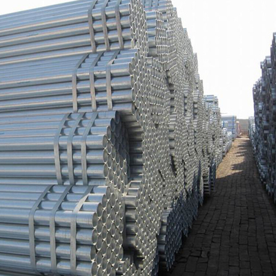 Q345 ST37 GI أنابيب الصلب الملحومة أنبوب الحديد المجلفن المربع
