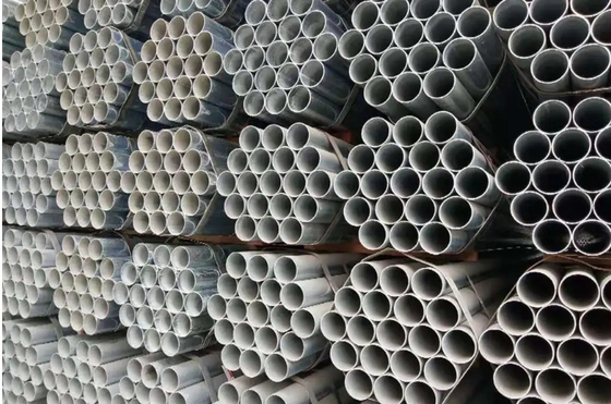 1.2-15.7mm سمك GI الصلب المواد الساخنة انخفض أنبوب الصلب المستدير المجلفن