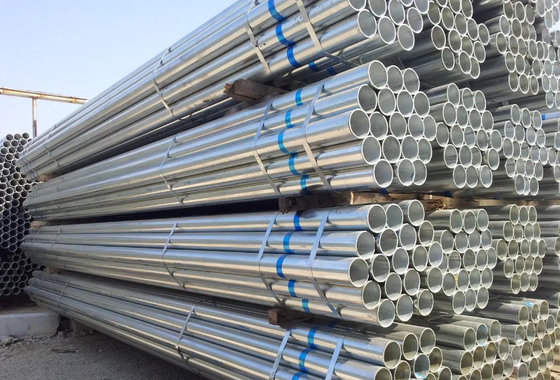 أنبوب مجلفن بالغمس الساخن ASTM سمك 15.7 مم لبناء السقالات